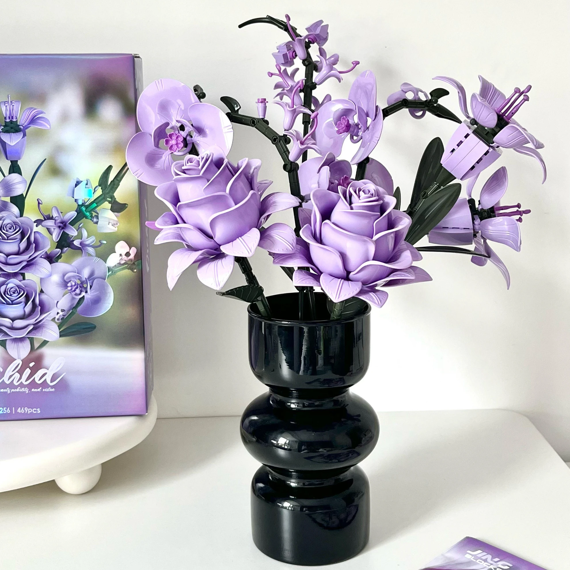 Ensemble de 469 blocs de construction en forme de roses violettes et de phalaenopsis, fleurs éternelles à assembler soi-même, décoration pour la maison/le bureau, modèle créatif de bouquet de fleurs à