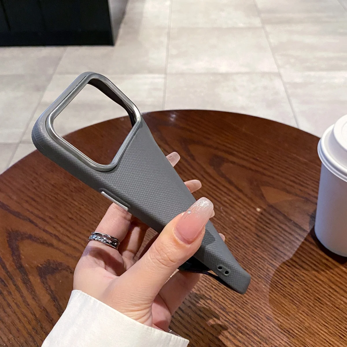 Funda de teléfono de TPU suave con textura de tela de lujo para iPhone 17 Air 16 15 14 13 12 11 Pro Max Plus, cubierta a prueba de golpes de Color sólido esmerilado