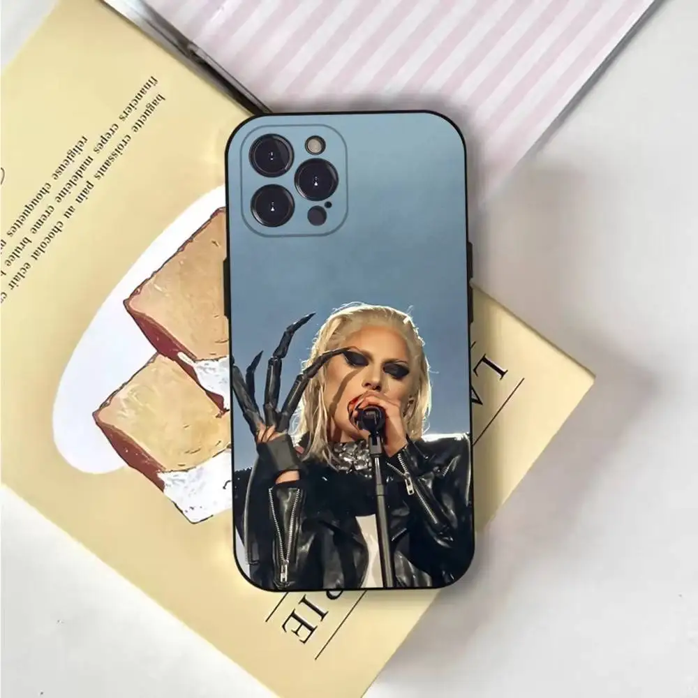 حافظة هاتف Singer L-Lady Gaga لهاتف iPhone 6,17,16,15,14,13,12,11 Plus,Pro Max,XS,X,XR,SE,Mini,8,7,غطاء أسود من السيليكون الناعم #5