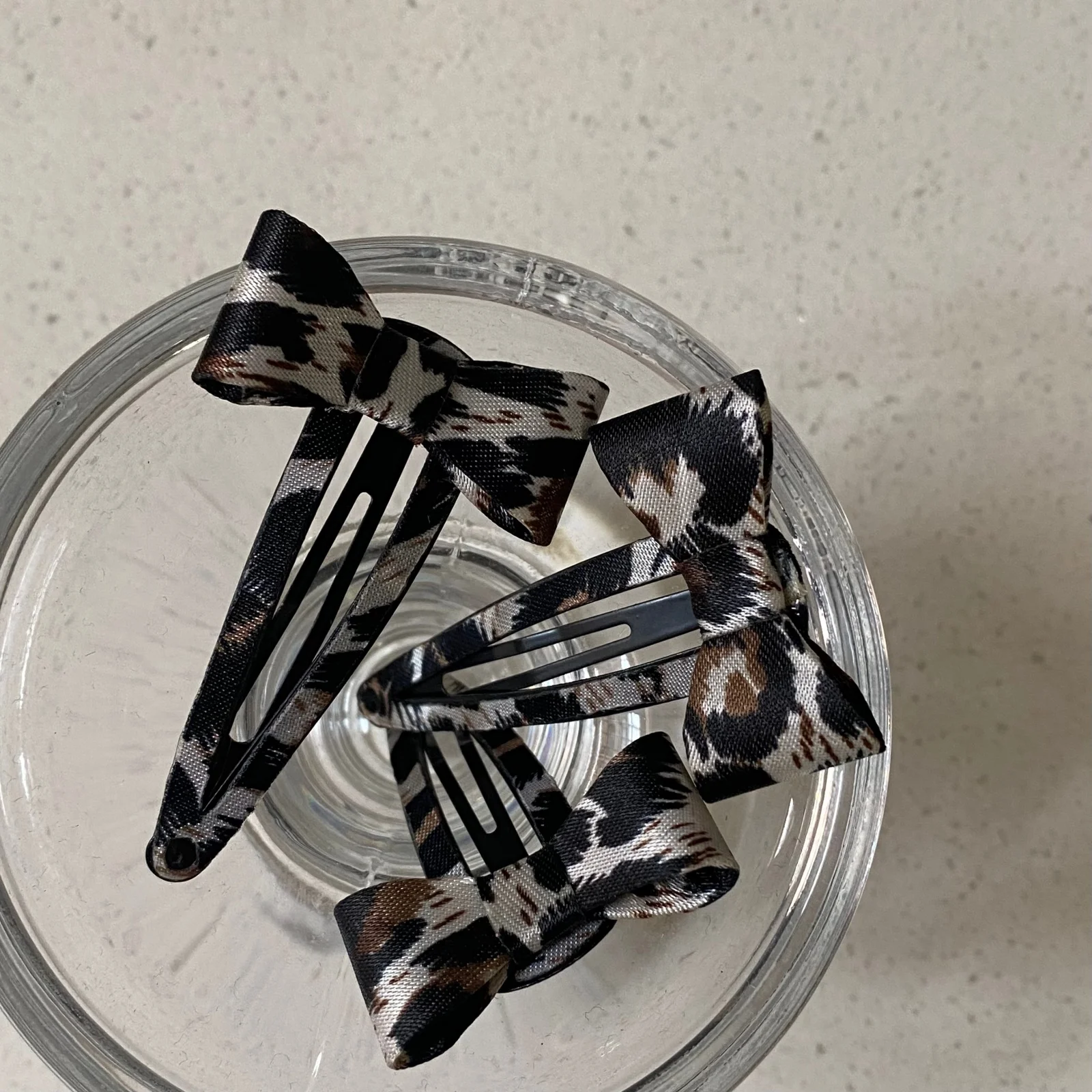 1 قطعة اليدوية الأبيض ليوبارد طباعة القوس دمعة BB كليب-أنيقة وعصرية الجبهة هامش الجانب كليب جديد وصول #1