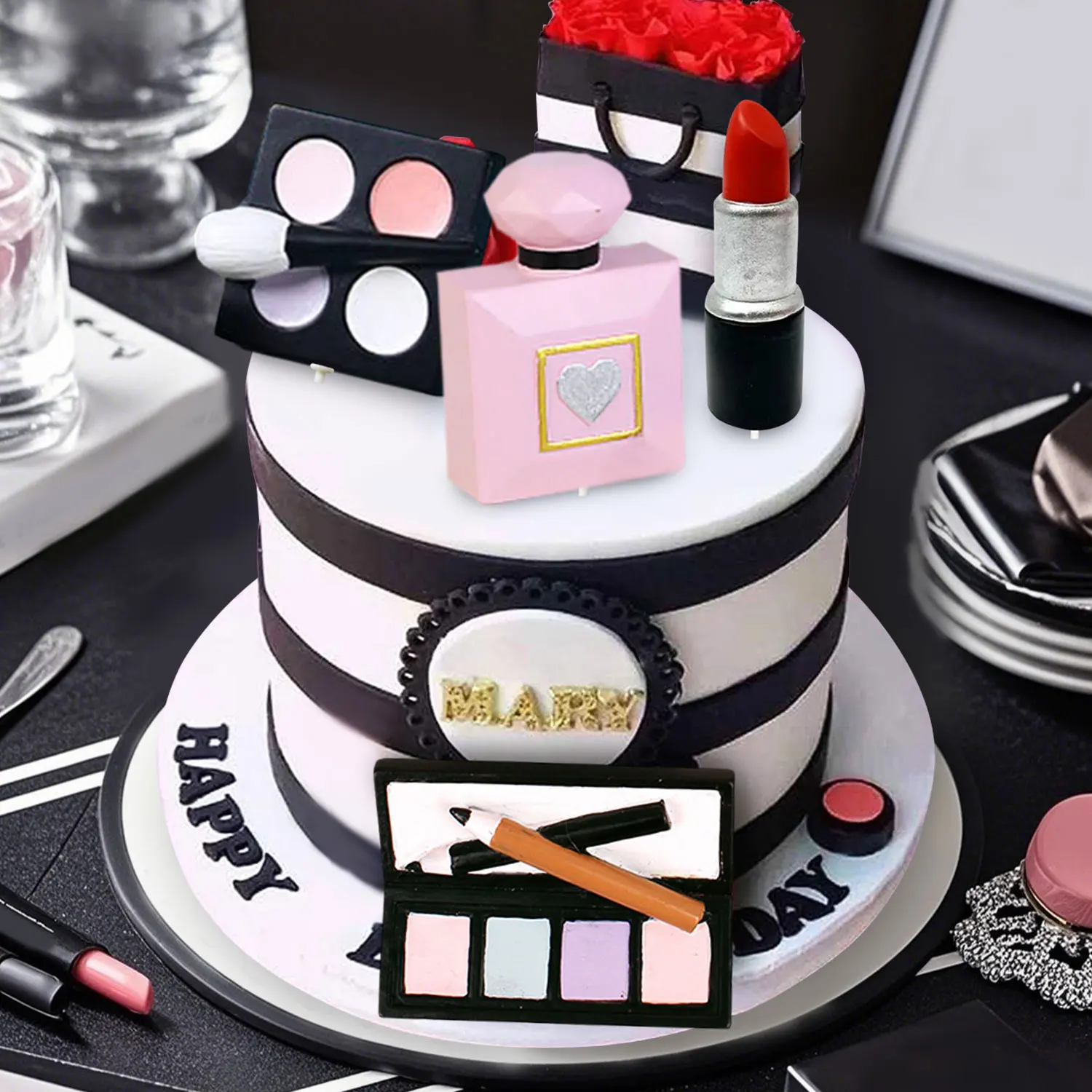 4Pcs Cosmetics Cake Decoration Lipstick Eye Shadow Perfume Powder Set Girls Birthday Party Makeup Prom Supplies view 3