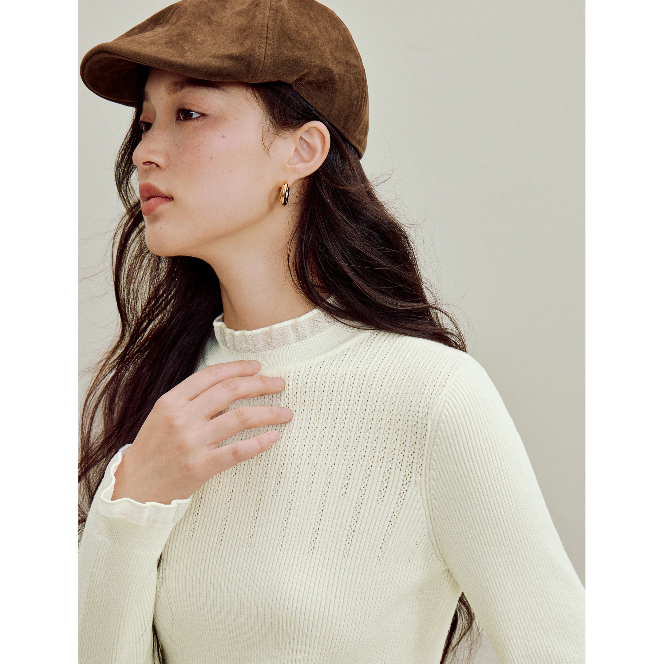 Inman Women's 2025 Autumn New Slim-Fit Figure-Flattering Base Layer Top - Sweet Lace-Trimmed Mock Neck Knitwear