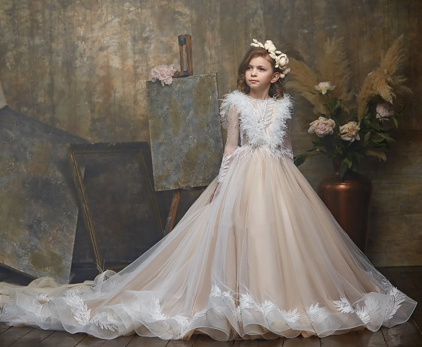

Elegant A-Line Flower Girl Dresses For Wedding Lace Feather Princess Pageant Dress Kids Formal Wear Prom Gown First Communion