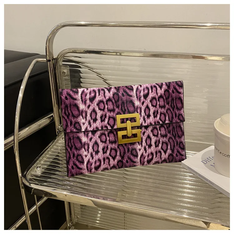 حقيبة تحت الإبط لعام 2025، محفظة مربعة جمالية للنساء، حقيبة كتف صغيرة أنيقة، حقيبة أنيقة ليلاً ونهارًا #1