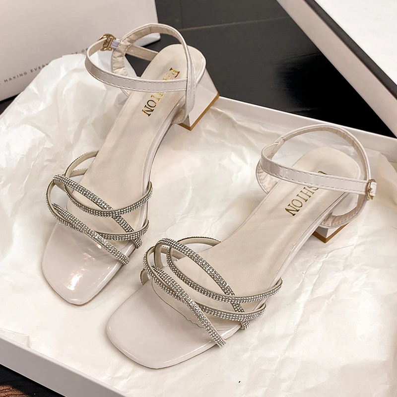 2024 Summer New Fashion Open Toe Solid Color One Line Buckle Strap Sexy Water Diamond Wearable Women Sandals Women\'s Shoes