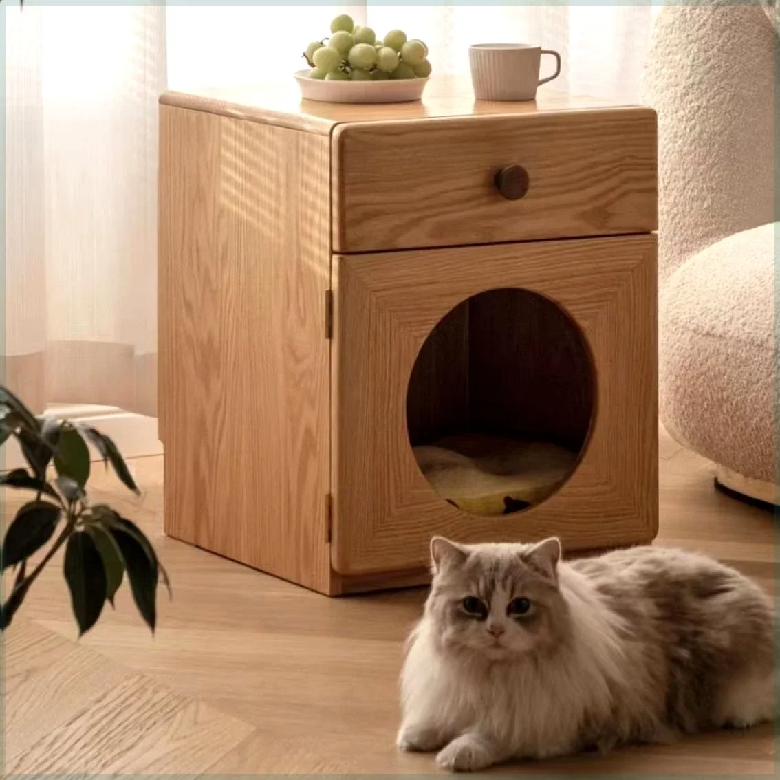 The product can be customized. Solid wood, bedroom bedside table cat house integrated bedside table