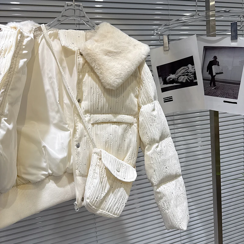 مزاجه الحلو أفخم التلبيب طوق تنقش حجر الراين حقيبة كروسبودي سترة قطن المرأة 2025 شتاء جديد سترة قطن #6