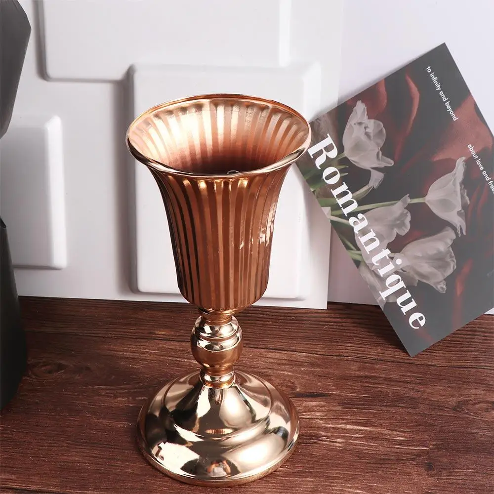 European Style Wrought Iron Gold Iron Vase FIower Art Golden Wedding Photo Props Anti-fall Simulated Flower Holders Restaurant