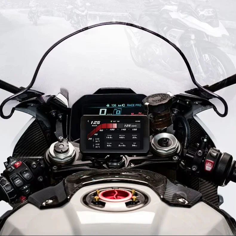 

CHIGEE AIO-5play 720p Dvr Recording 5inch Ip68 Dual Bluetooth Multimedia Carplay For Motorcycle