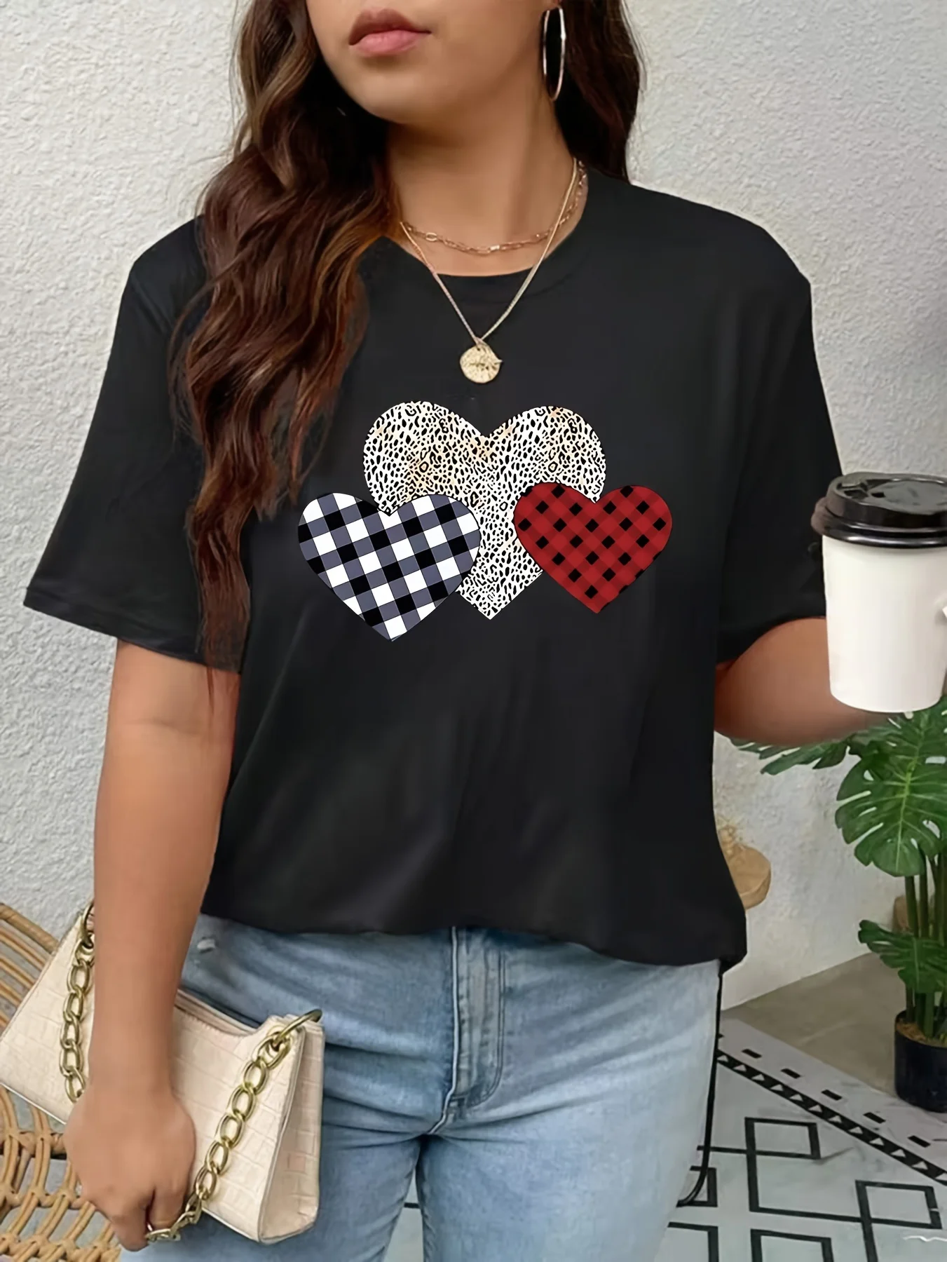 

Женская футболка с принтом «Три сердца», модная футболка с круглым вырезом и коротким рукавом, стандартный крой, легкая эластичная ткань