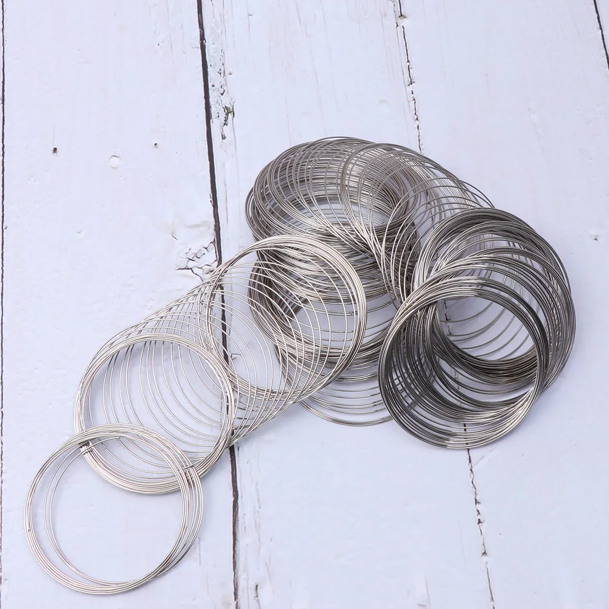 

1 рулон матовой посеребренной стальной проволоки 55 мм для изготовления браслетов, DIY украшений, поделок, браслетов-колец, материал для женских подарков