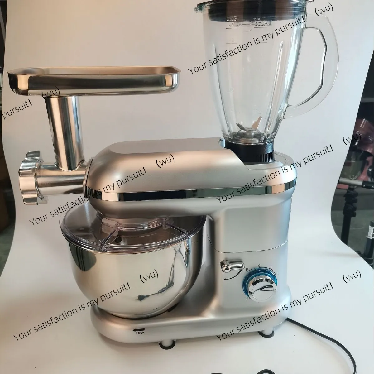 

Chef machine 5.5 liters 5-in-1 multi-functional household dough mixer, egg beating, juicing and meat grinder