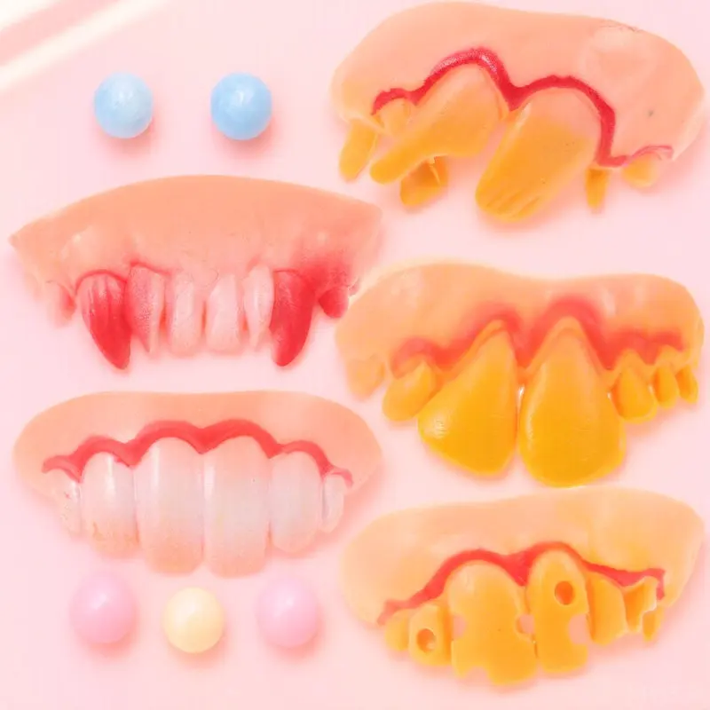 5 sztuk losowych, szalone zestawy zębów - twarde plastikowe sztuczne protezy na Halloween, Wielkanoc, imprezy, żarty, prezenty, akcesoria do kostiumów i rekwizyty.
