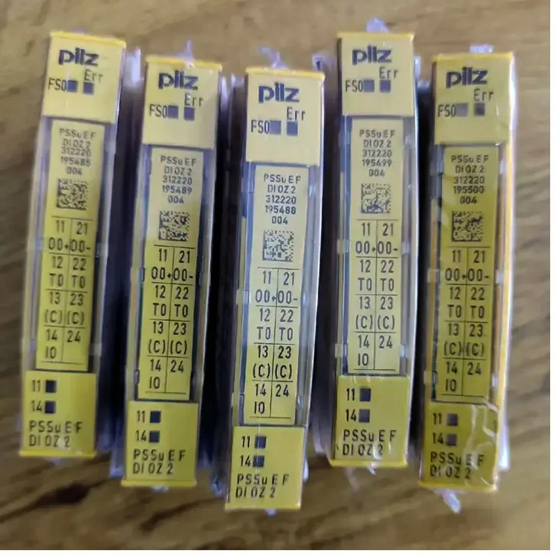 

Новый оригинальный Pilz 312200 Модуль безопасности реле безопасности PSSu E F 4DI на складе