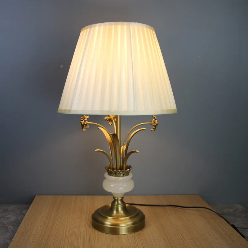 All-copper floor lamp living room bedroom bedside decorative table lamp simple light luxury