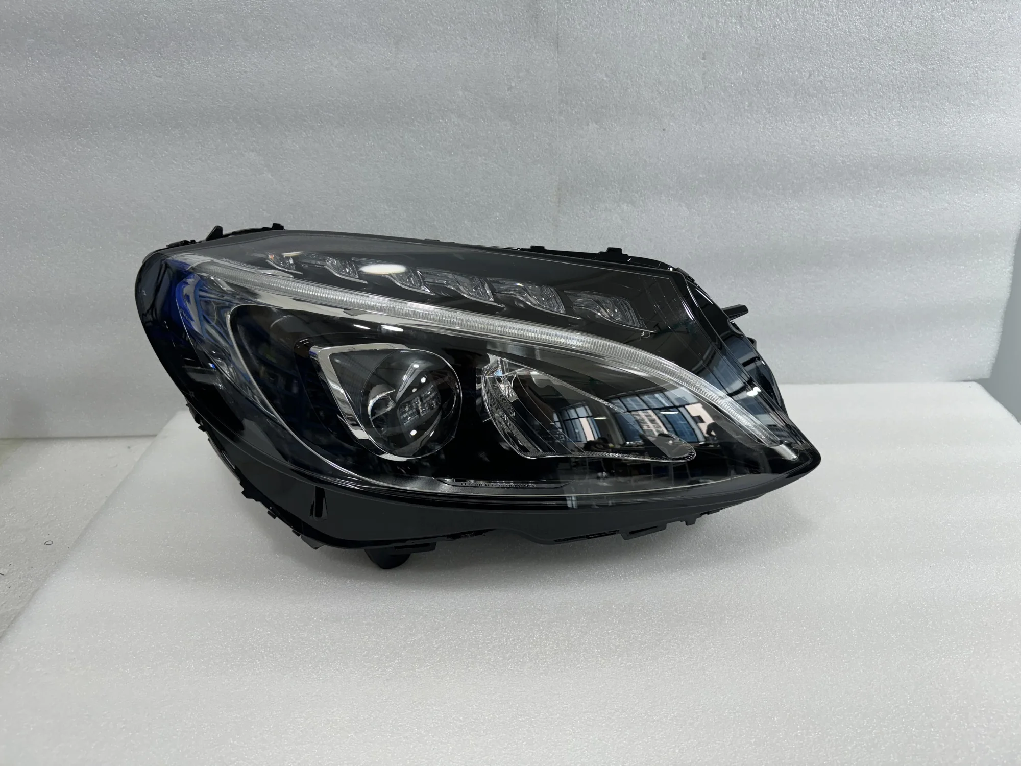 High quality headlights suitable for Mercedes Benz C-Class W205 LED headlights 2015-2018 C200 C260 C300 W205 LED headlights