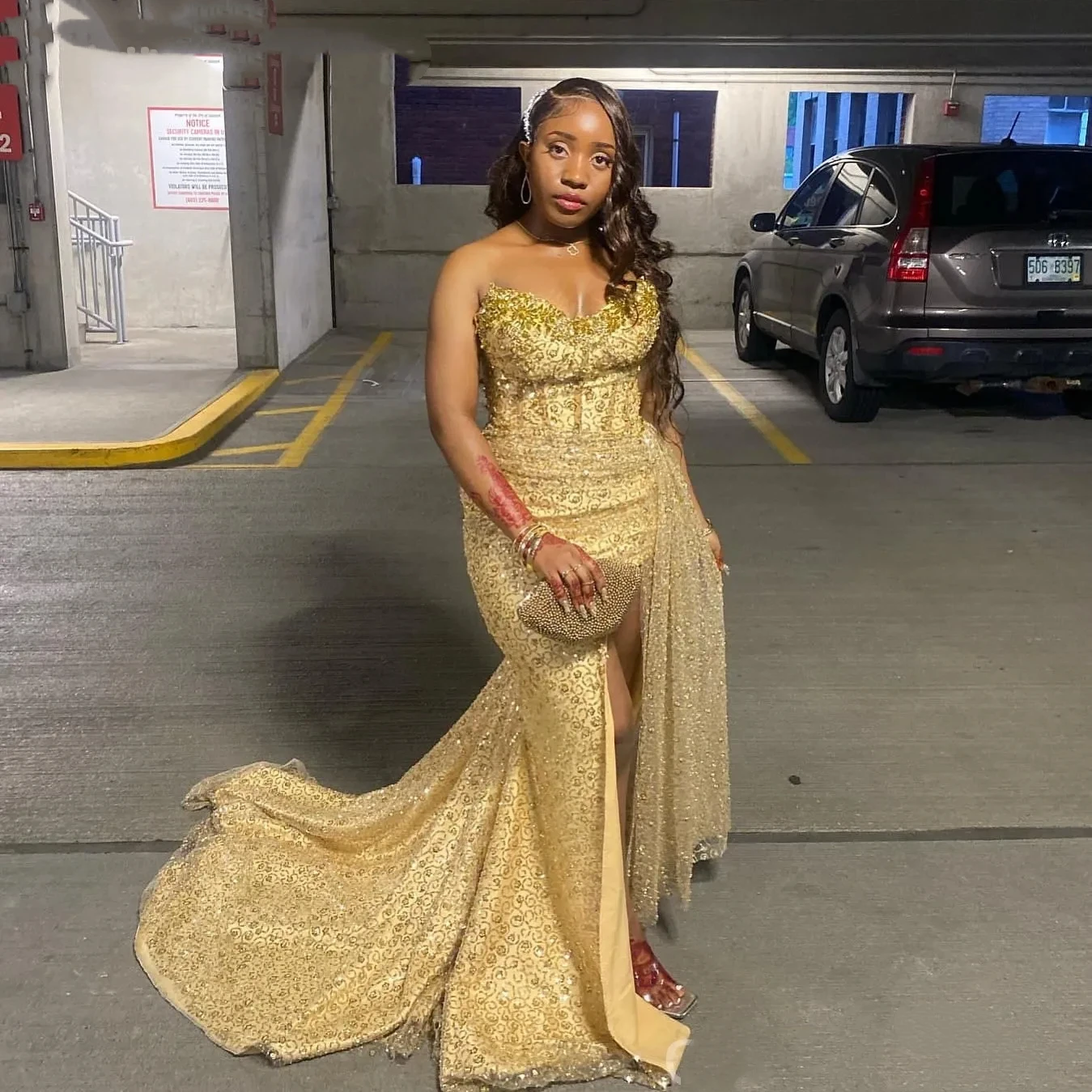Luxurious Sparkling Mermaid Gold Lace Sparkling Ball Dress Sexy Women's Strapless Split Tailed Formal Evening Dress Customized