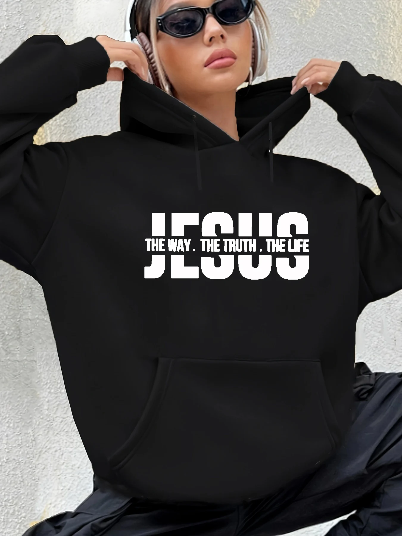 سترة نسائية للخريف والشتاء دافئة وفضفاضة كاجوال مطبوعة بحروف يسوع من جلد الغزال بأكمام طويلة وغطاء للرأس #1