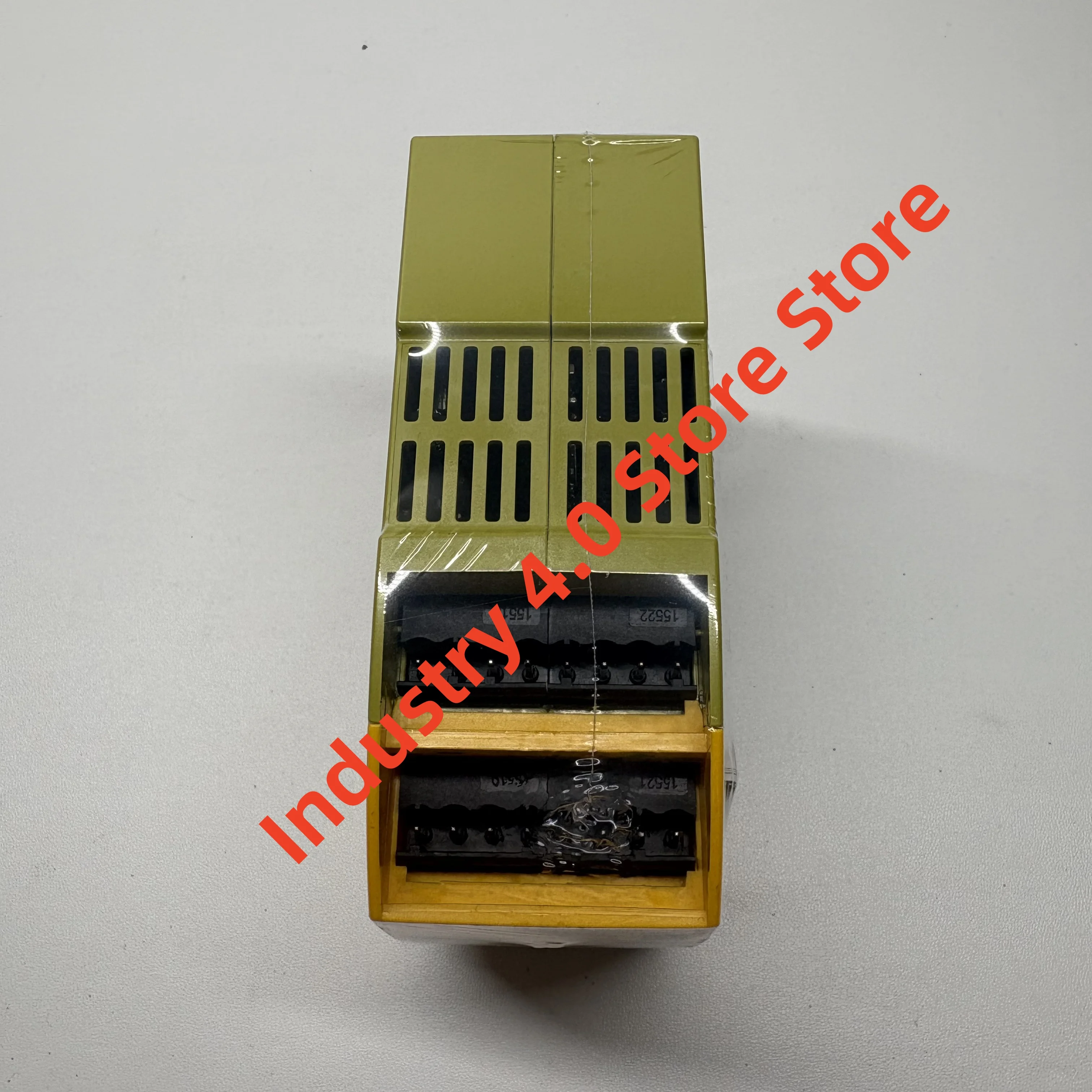 

772000 PNOZ MMOP Safety Relay new in box