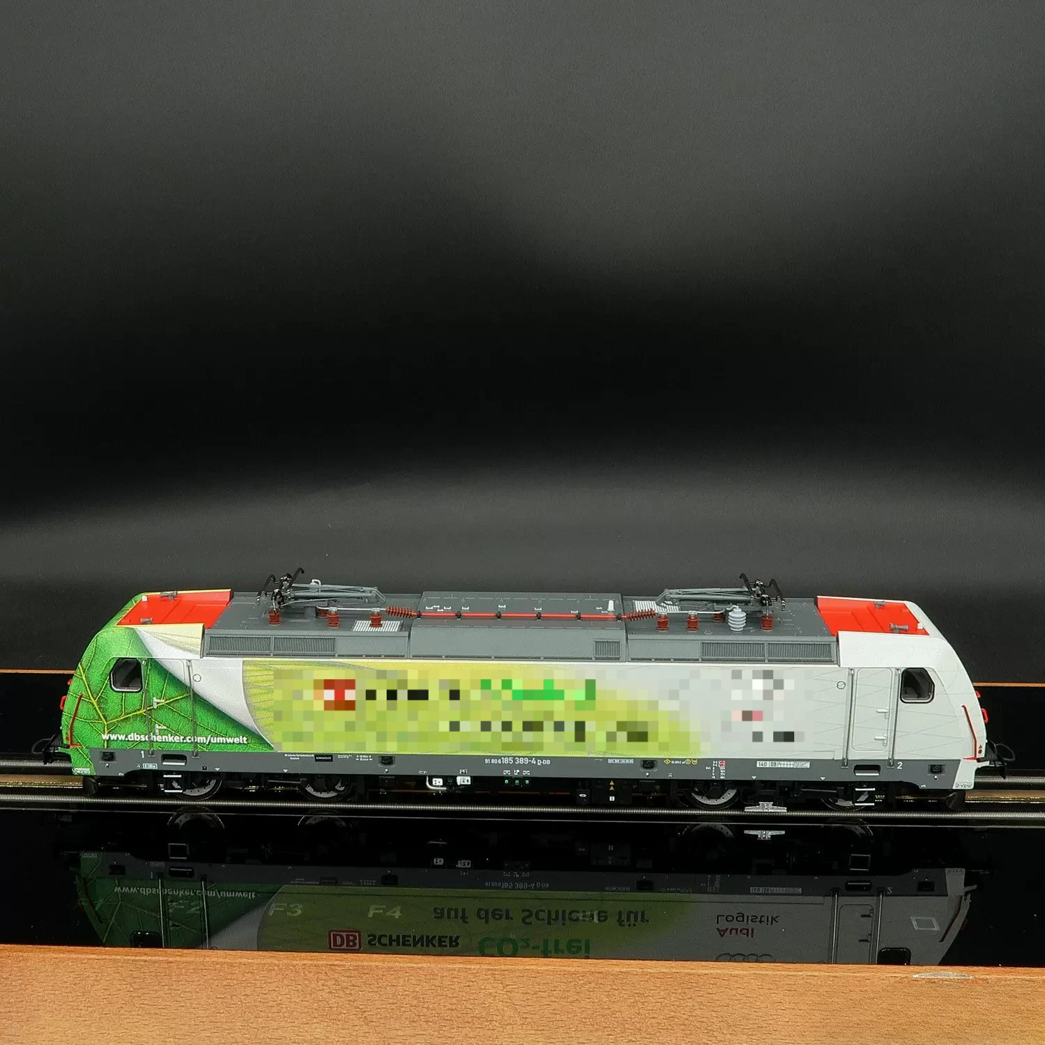 ROCO HO Type 1/87 Model Train BR185 Electric Locomotive 7510015 Digital Sound Effects Painted Toy Train Boys Toy Gift