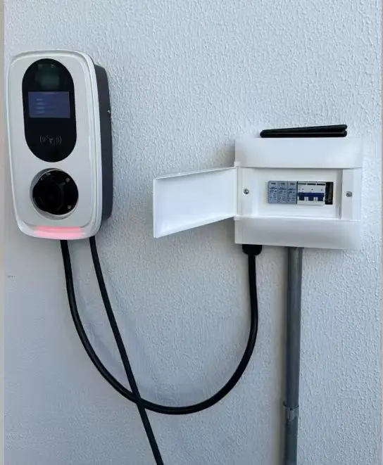 ACQ Series 7kW 11kW 22kW Single Gun AC EVSE Wallbox Charger TUV Approved WiFi 4G LAN Connection Smart Home Charging Station