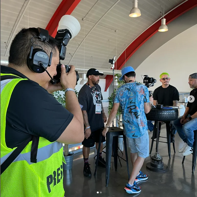 Hands-free Communication Professional Wireless Intercom Headsets For Events And Stage Performances