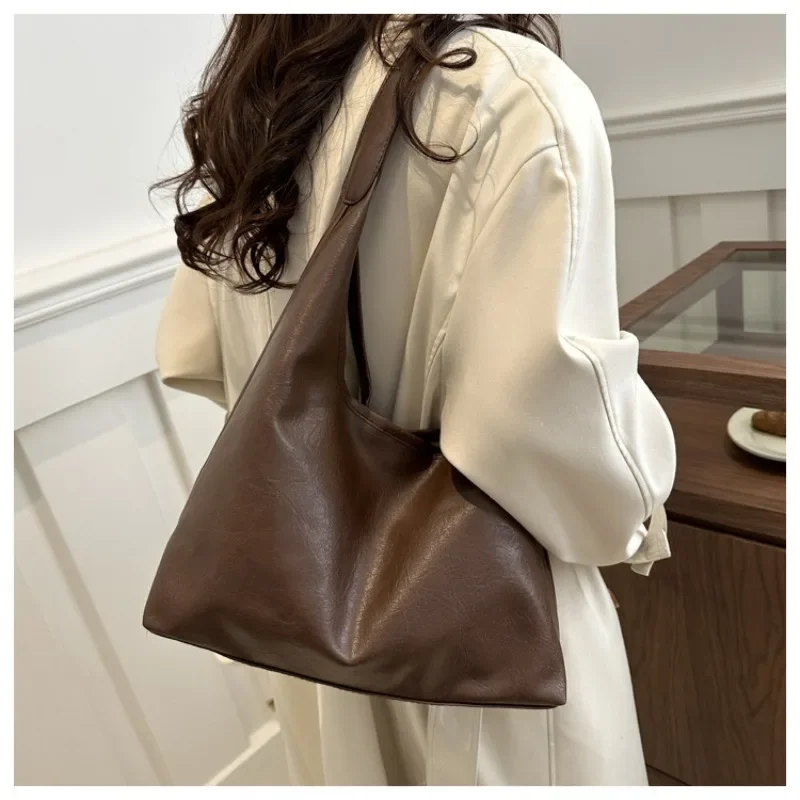 

2024 New Fashion Korea Tote Bag Large-capacity Shoulder Underarm Bag Solid Color Retro Commuter Women Shoulder Bag