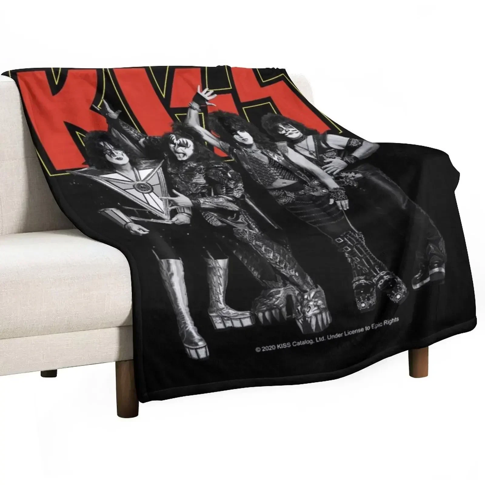 

Kiss - Group Band Logo - Full Yellow and Red Throw Blanket Hairy Picnic Blankets