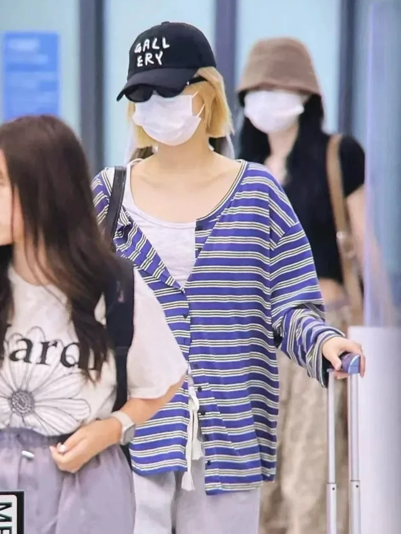 سترة نسائية مفتوحة محبوكة مخططة غير رسمية فضفاضة طويلة Sve قمة متعددة الاستخدامات مريحة للتنفس من القطن للخريف