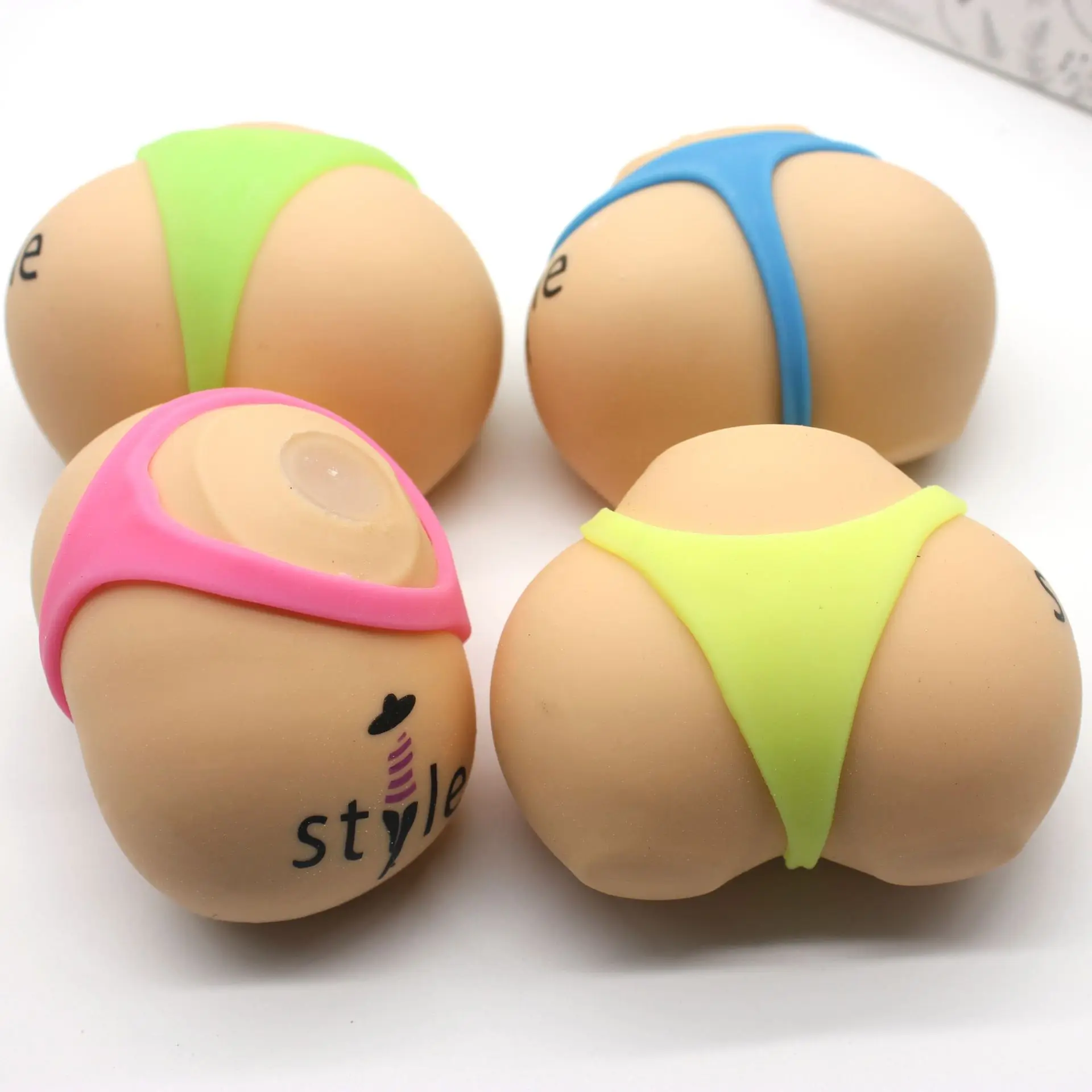 Squishy Novità Divertente Creativo NUOVA Parodia Sexy Panty-Wearing Ass-Squeeze Toys Hot Beautiful Ass Tricky Rimbalzo lento Regalo per adulti