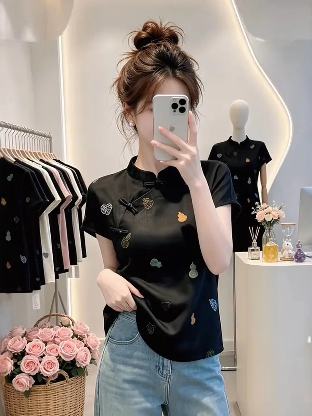 

New Chinese Style Retro Embroidered Short Sleeve Shirt Women Summer Black Button Slimming Design Top Fashionable Citywalk