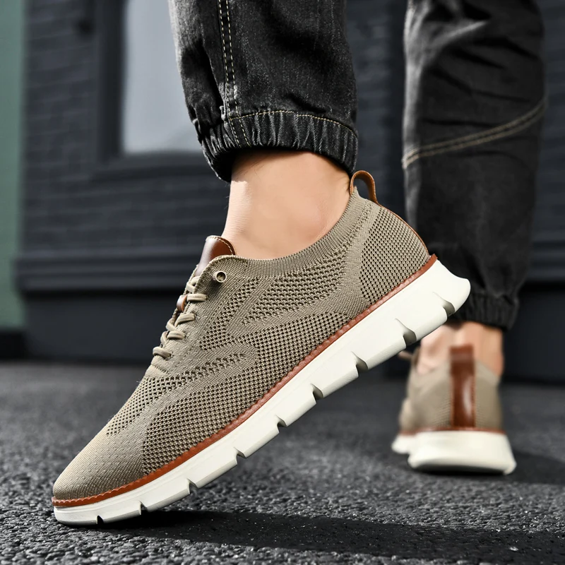 Men Shoes Lightweight Sneakers Men Canvas Casual Shoes Breathable Slip On Wear-resistant Men Loafers Zapatillas Hombre