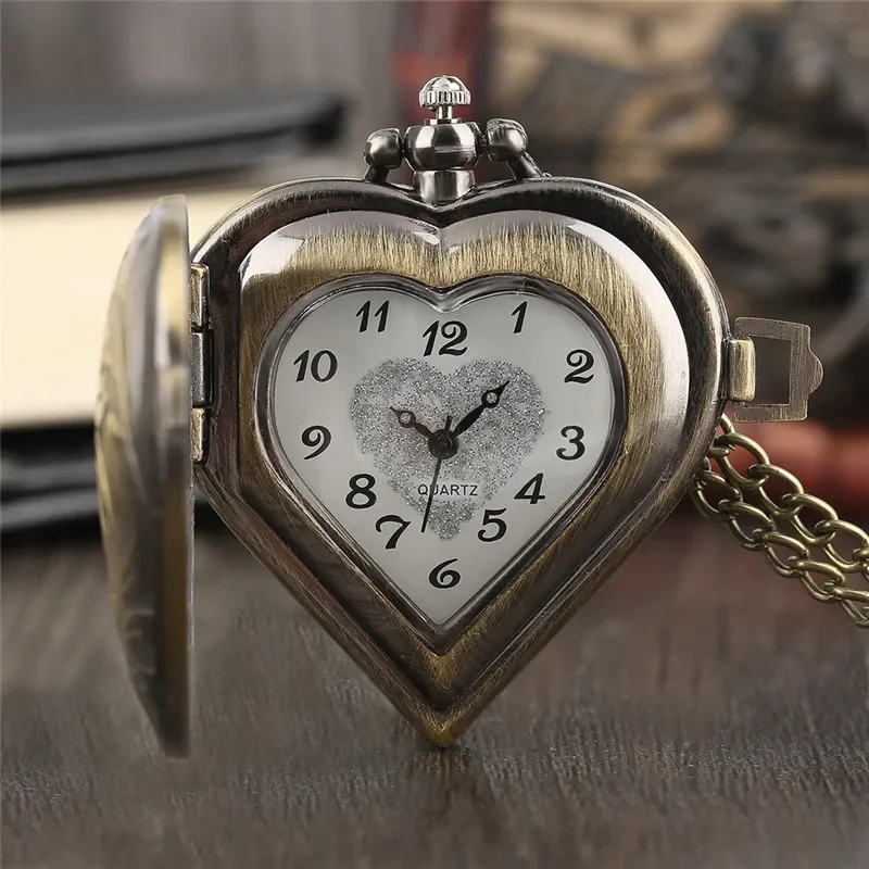 Classic Heart Shape Design Clock Arabic Number Display Quartz Analog Pocket Watch for Women Lady Necklace Chain Timepiece Gifts