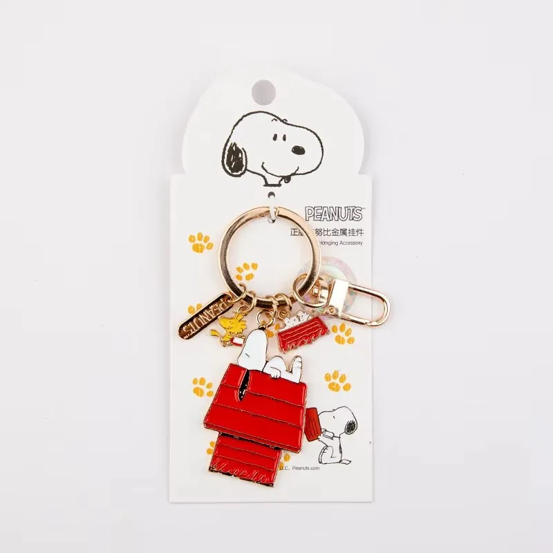 Anime SNOOPY Charlie Metal Keychain Cute Couple Backpack Key Ring for Men Women Car Key Chain Accessories Birthday Gifts
