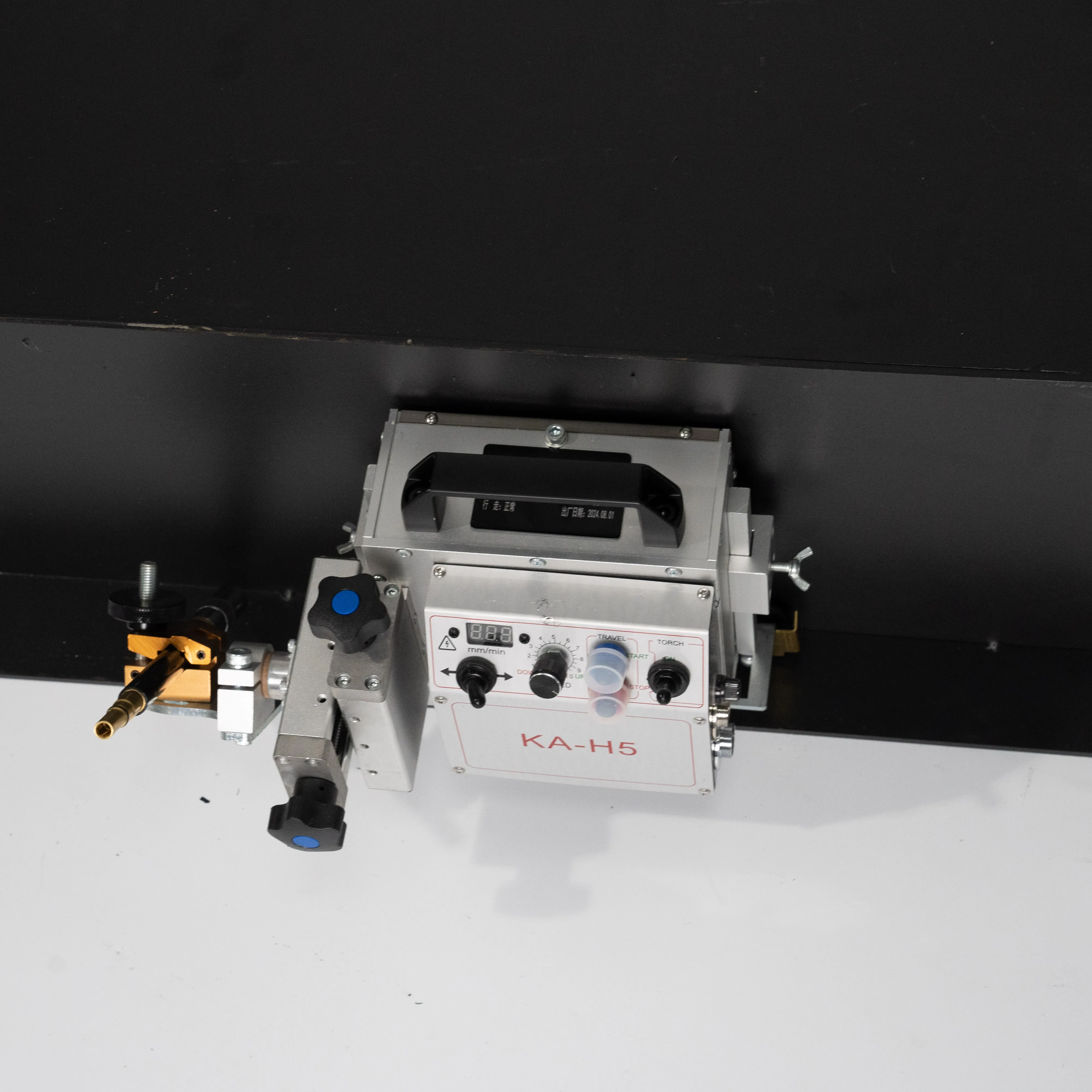 Industry Recommended Welding Robot Double Sided Welding Four-Wheel Drive New Wholesale Customization Automatic Welding Machine