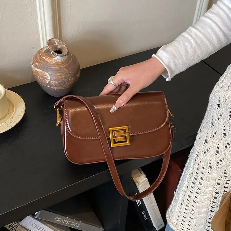 high-end-minimalist-designer-diaper-bag-luxury-tote-for-women-elegant-leather-stylish-large-capacity-crossbody-handbag