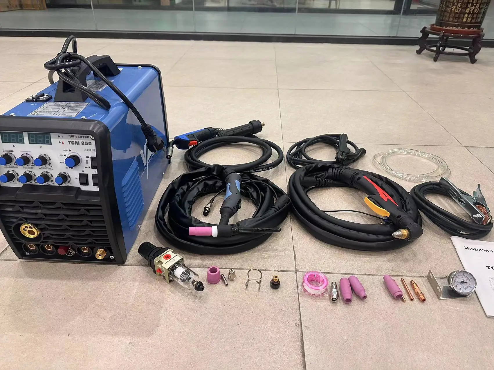 

TCM250 Inverter Welder 5-in-1 Multi-Function MIG CO2 GAS MIG Gasless MMA TIG Plasma Cutter New Condition 220V