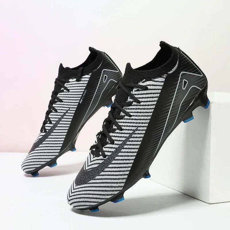 

Soccer Shoes Men Training Professional Ultralight Football Boots Unisex Wholesale Women Breathable Drop Shipping Indoor Futsal
