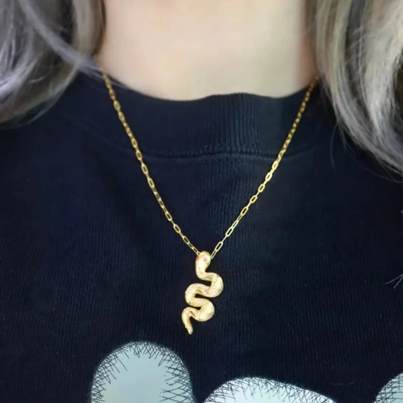 

Настоящее золото 18 карат, длинный кулон в виде змеи для женщин, роскошный кулон AU750, ожерелье, ювелирные изделия, высококачественный подарок для банкета