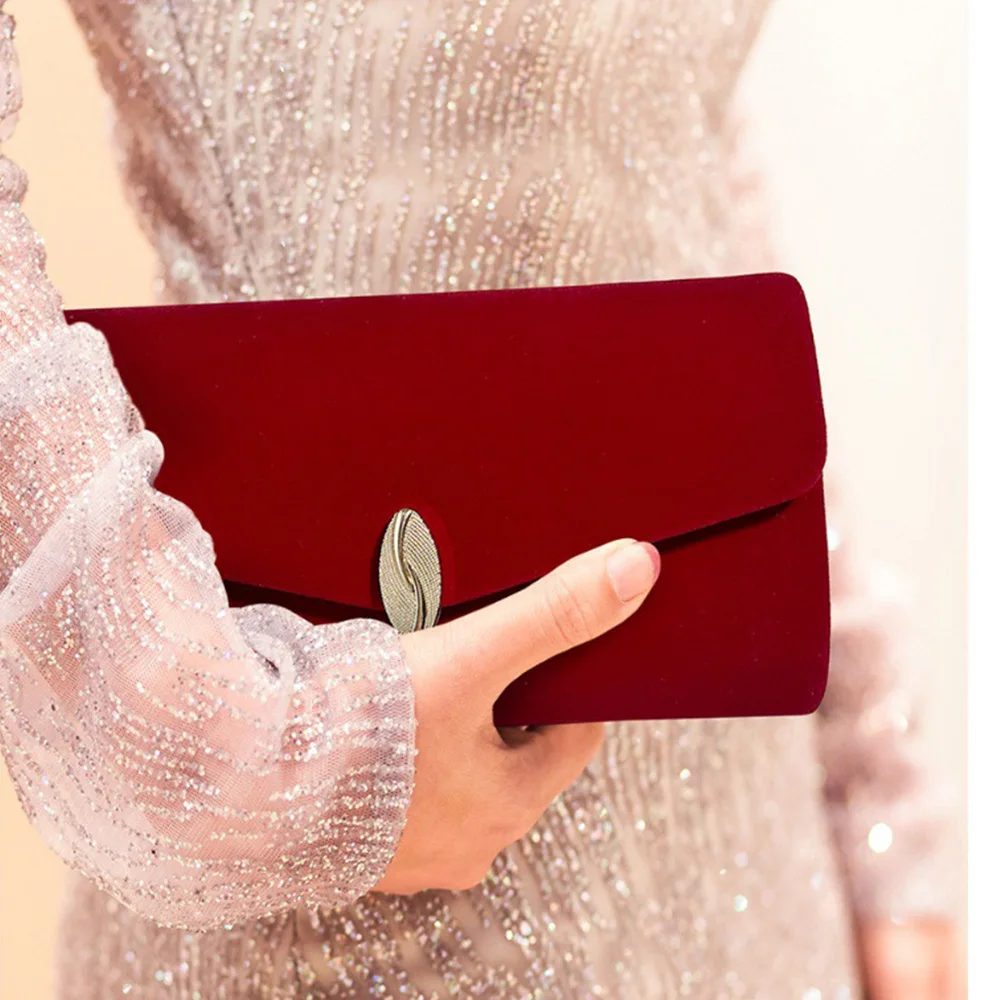 2023 New Red Bridal Wedding Bags Velvet Clutches Vintage Square Purse Chain Shoulder Bags Luxury Banquet Bags Blue Envelope Prom