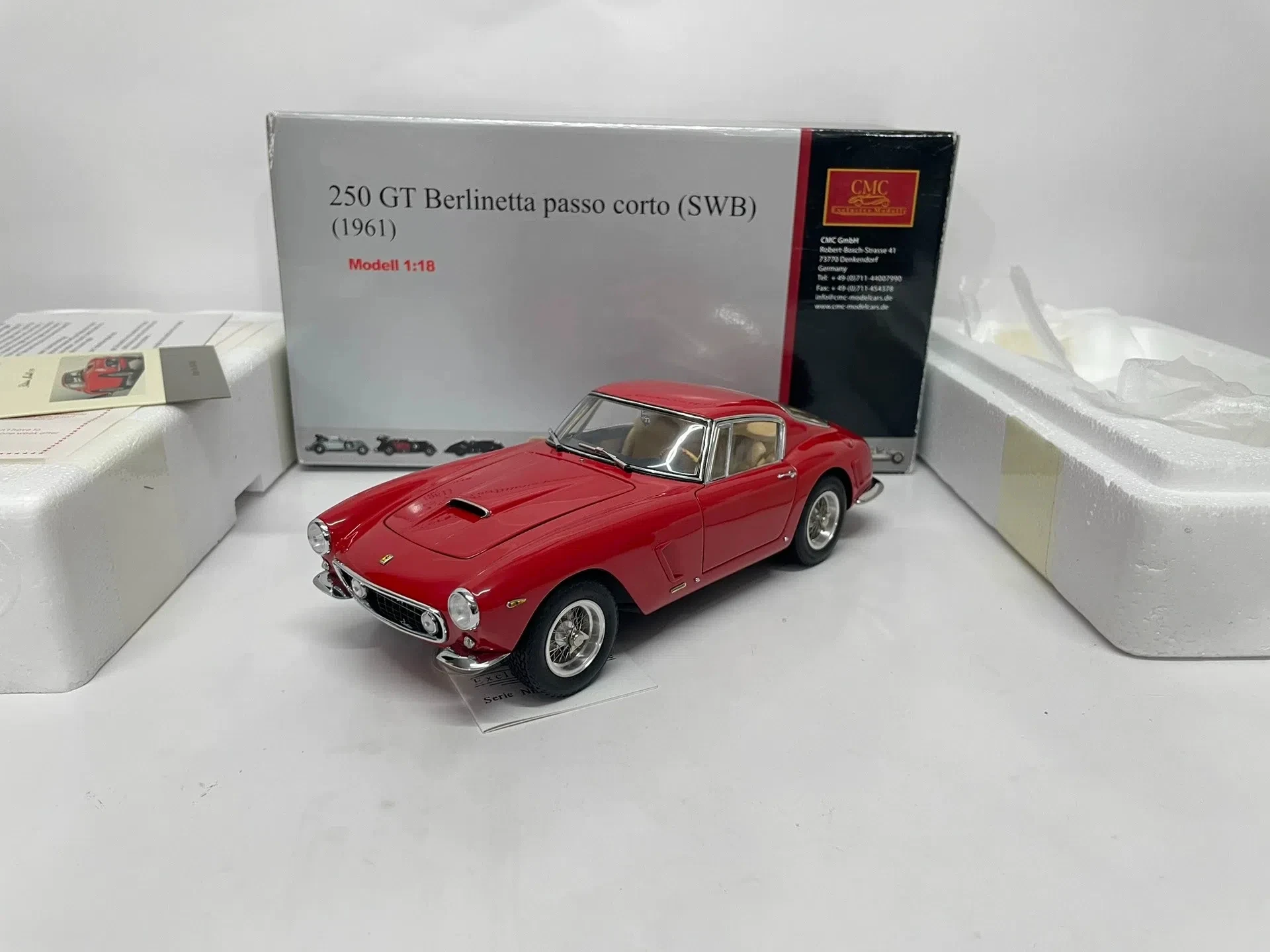 

CMC 1:18 250GT SWB 1961 Red Simulation Limited Edition All Open Alloy Metal Static Car Model Toy Gift