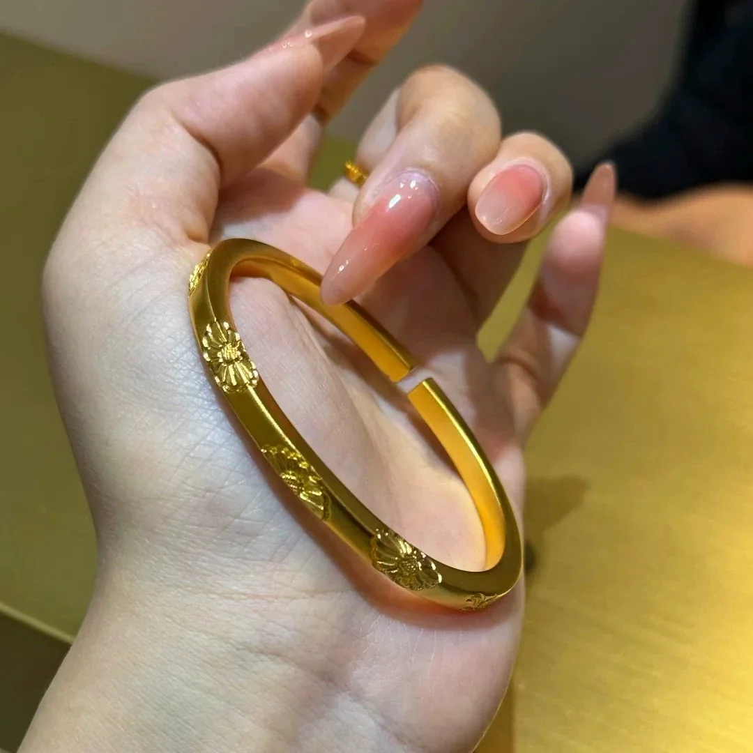 24K Gold Women's Daisy Bangle | AU999 Pure Gold, 3D diamond - set daisy petals, vine - engraved band, fresh & elegant