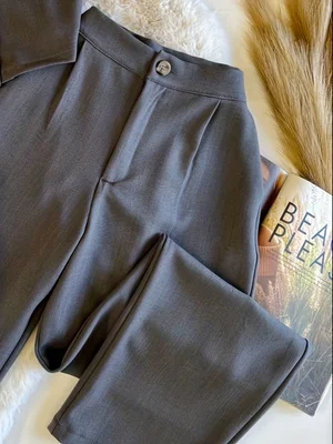 Fashionable Minimalist Women's Suit Set Comfortable Sexy Elegant Pants Outfit in Tailored Fabric