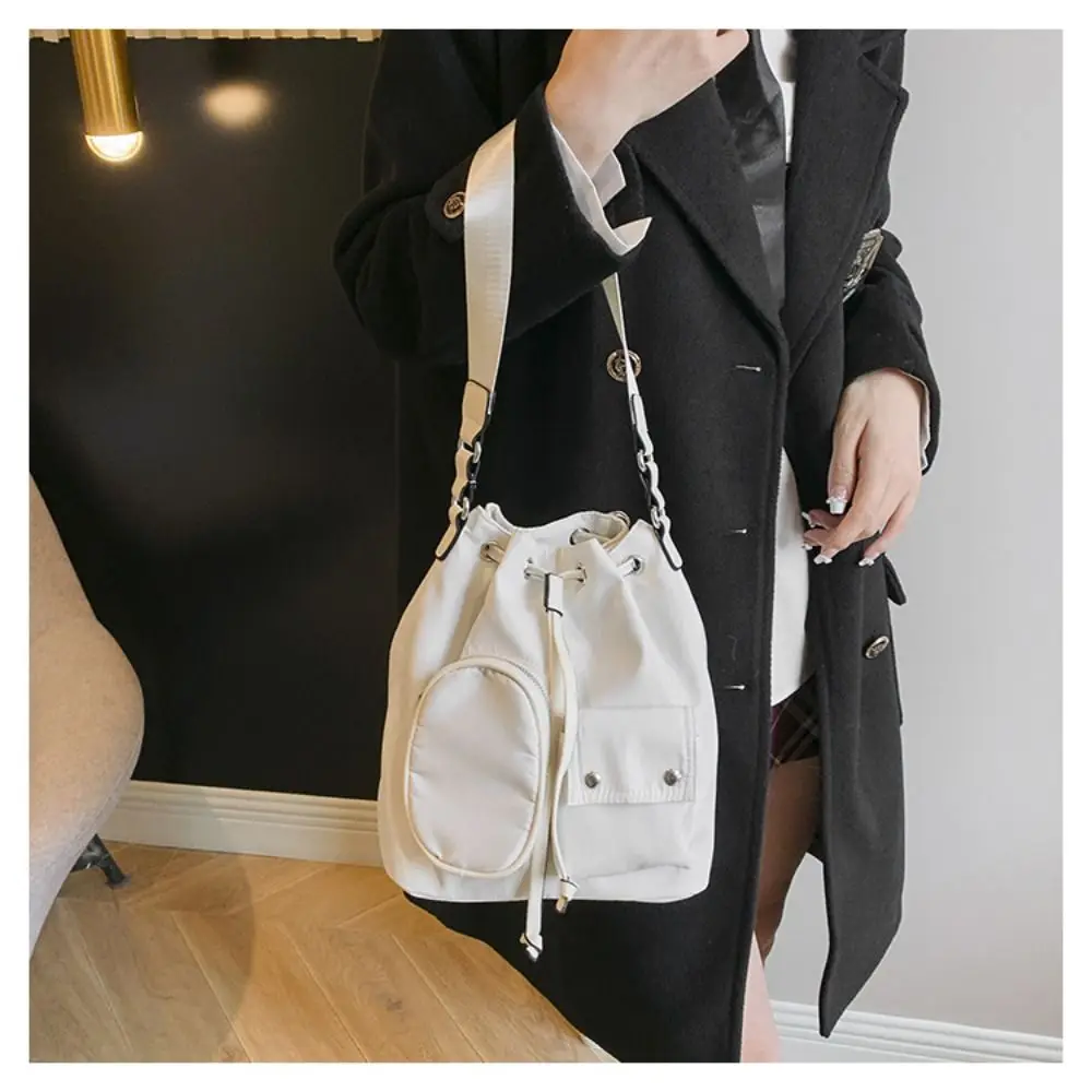 Fashion Women Handbags Waterproof Nylon Shoulder Bags Large Capacity Crossbody Bags for Women Portable Drawstring Bucket Bag