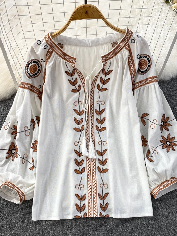 2024 Ukrainian Embroidery Blouse for Women Ethnic Style Long Sleeve Loose Cotton Linen Shirt with Round Neck Chic and Casual Top