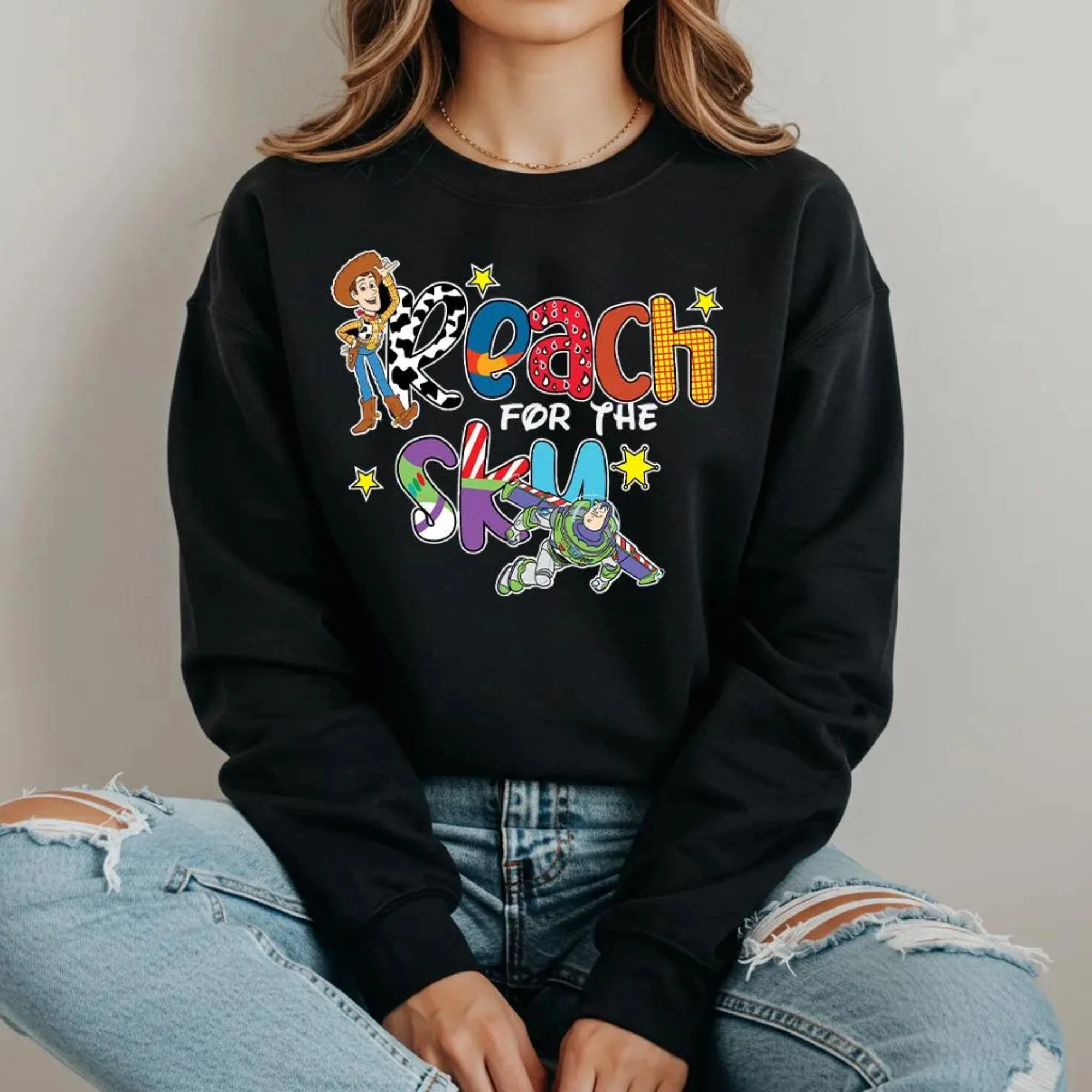 بلوزات The Sky Within Reach Disney Toy Story وسترات شخصيات ديزني ومجموعة ديزني 2025 للعطلات العائلية #1