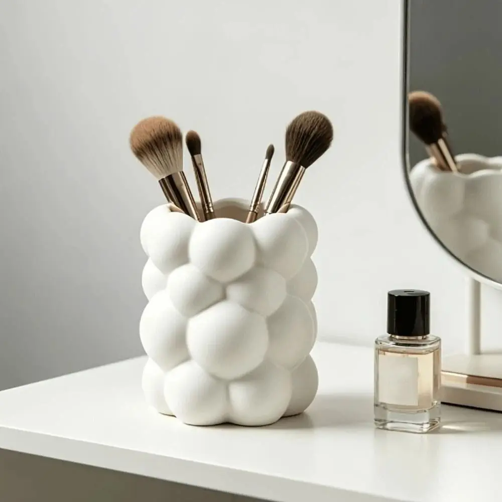 New 3D Printed Cloud Pen Holder Nordic Style Cloud Shaped Cloud Shaped Vase Multifunctional Makeup Brush Holder Vanity Table