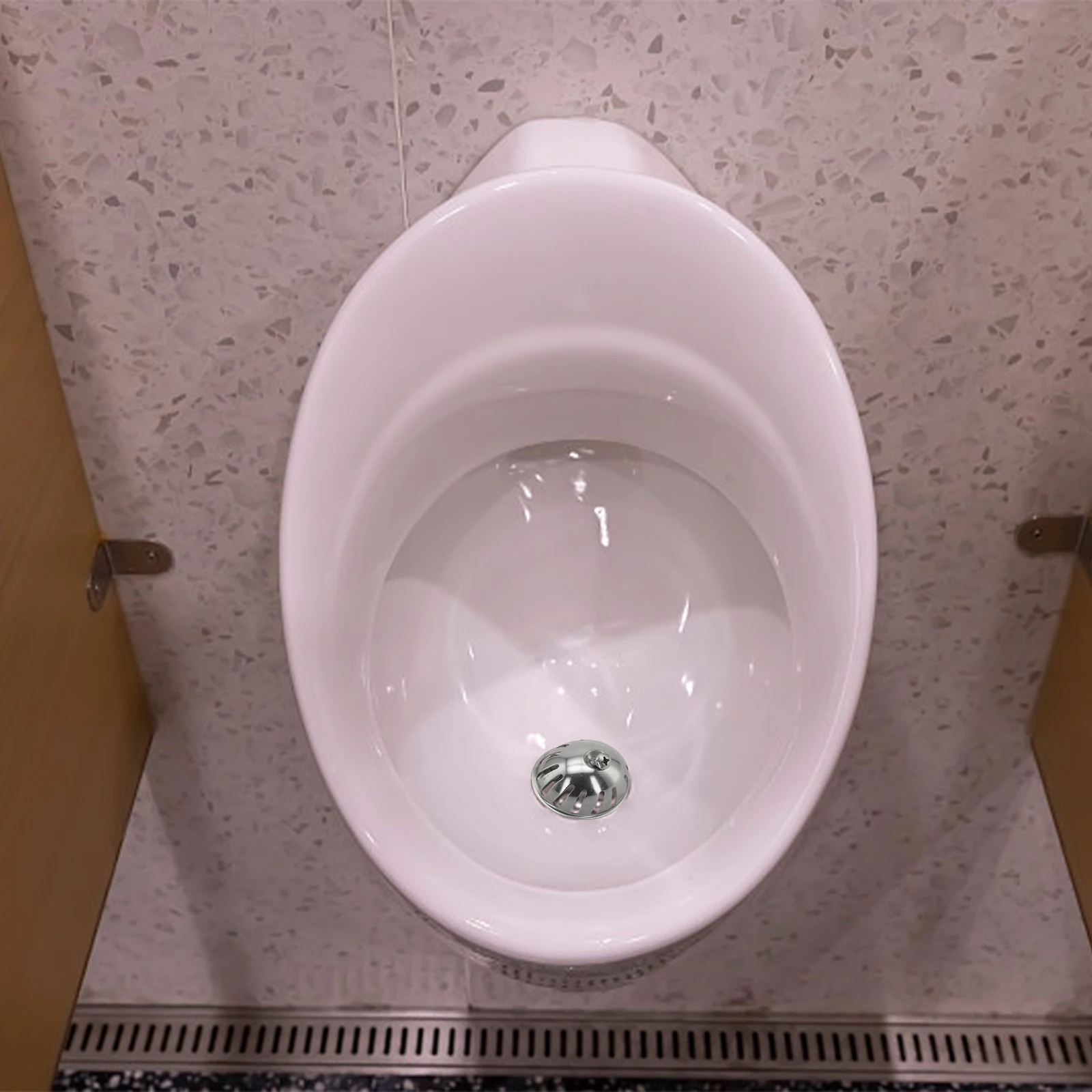 

Leaky Spud Top Filter Funnel Commercial Grade Chrome Finish Urinal Strainer to Prevent Debris Accumulation in Drains