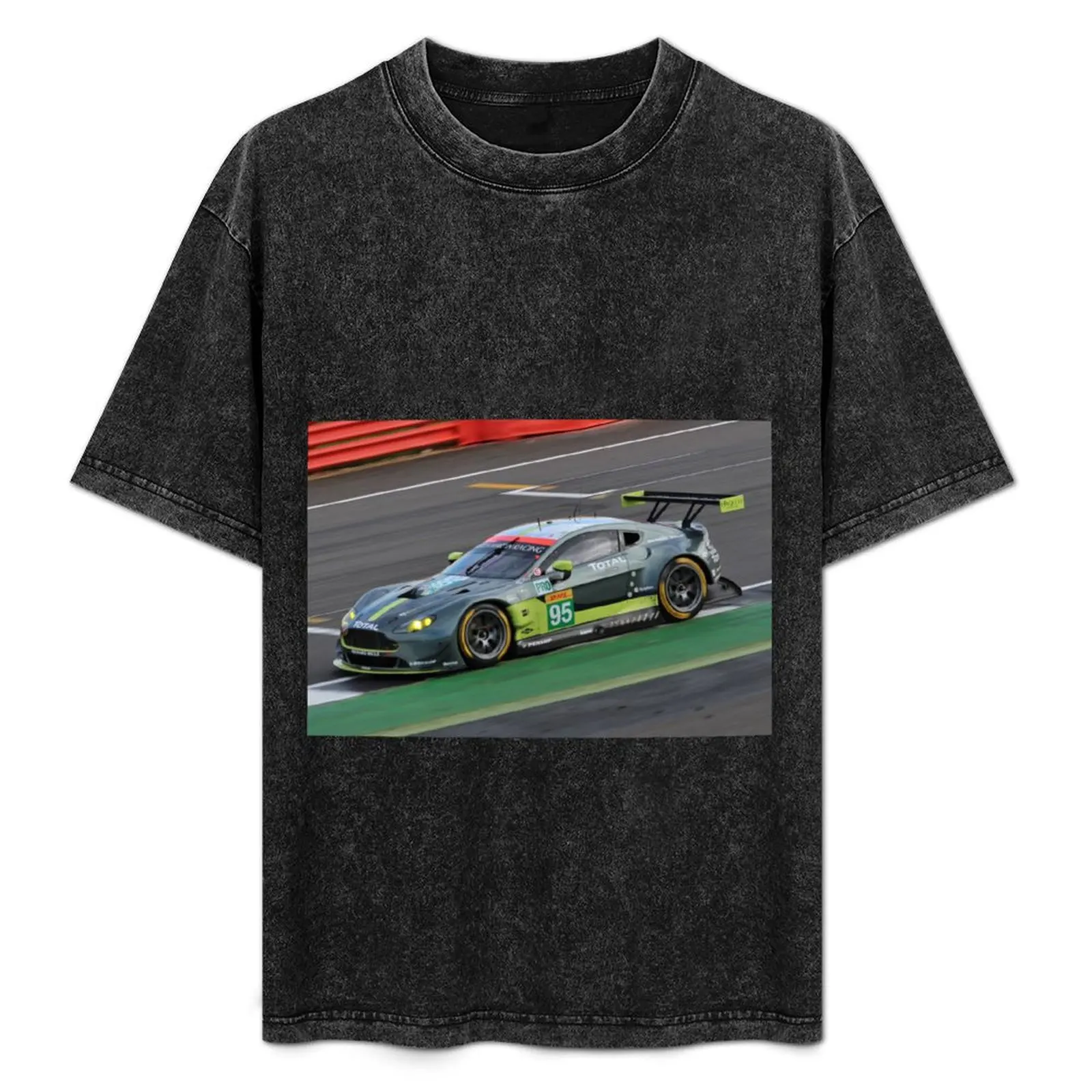 

Vantage T-Shirt Festive Simple T-Shirt