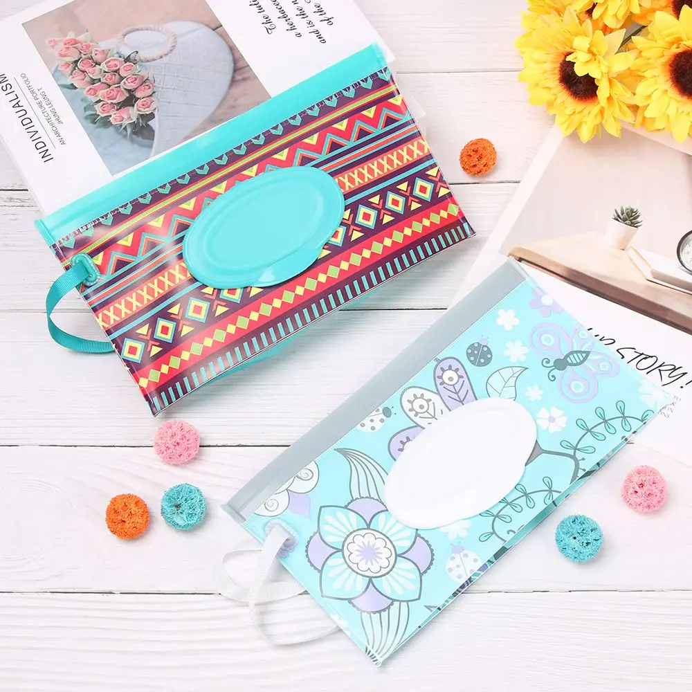 Useful Fashion Snap-Strap Flip Cover Baby Product Carrying Case Cosmetic Pouch Wet Wipes Bag Stroller Accessories Tissue Box